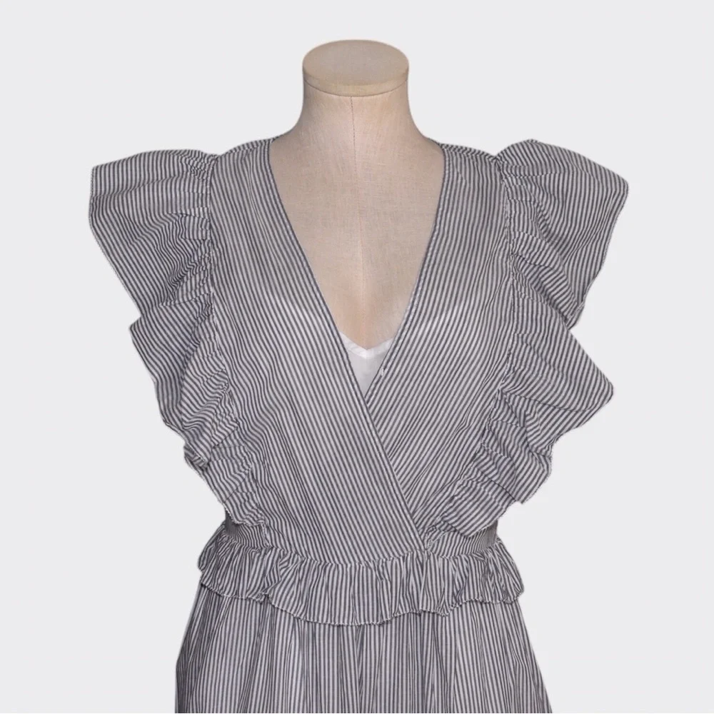 J. Crew features lightweight